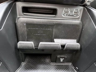 2021 RAM 1500 Laramie 4x4 Crew Cab 5'7" Box