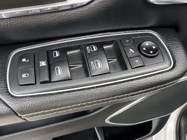 2021 RAM 1500 Laramie 4x4 Crew Cab 5'7" Box