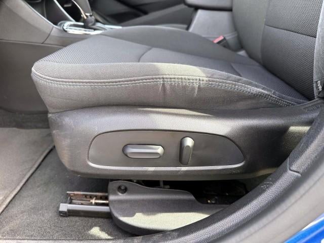 2017 Chevrolet Cruze Sedan LT (Automatic)