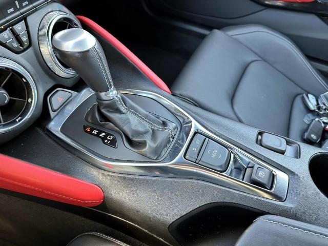 2022 Chevrolet Camaro 2dr Coupe 2LT