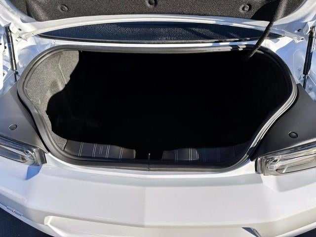 2022 Chevrolet Camaro 2dr Coupe 2LT