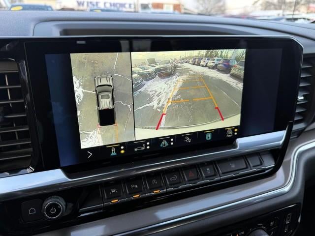 2022 Chevrolet Silverado 1500 Crew Cab Short Box 4-Wheel Drive High Country