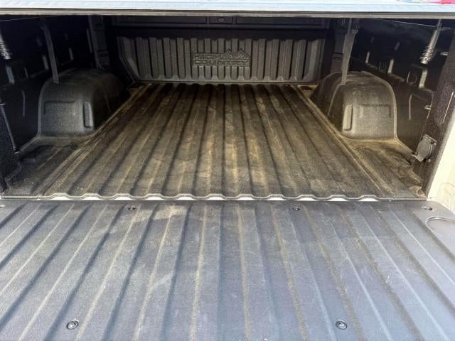 2022 Chevrolet Silverado 1500 Crew Cab Short Box 4-Wheel Drive High Country