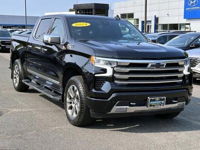 2024 Chevrolet Silverado 1500 Crew Cab Short Box 4-Wheel Drive High Country