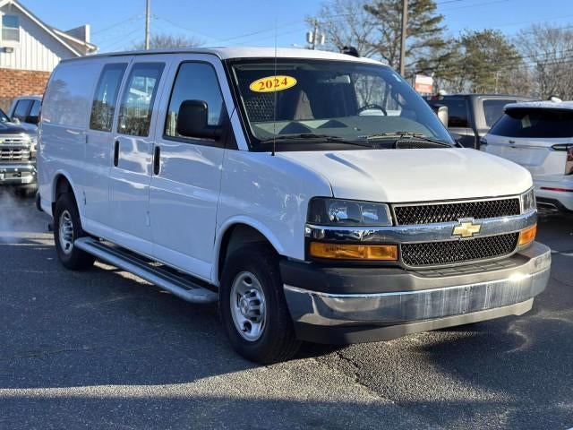 2024 Chevrolet Express Cargo Van 2500 Regular Wheelbase Rear-Wheel Drive