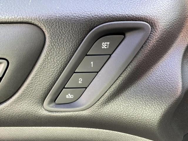 2023 GMC Acadia AWD AT4