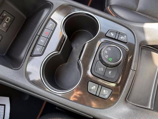 2023 GMC Acadia AWD AT4