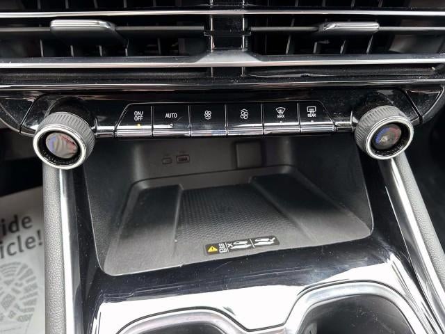 2024 Chevrolet Traverse LT w/1LT