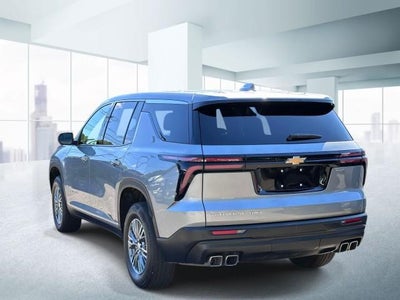 2024 Chevrolet Traverse LS w/2LS