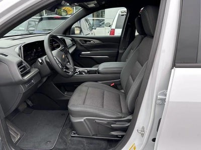 2024 Chevrolet Traverse LS w/2LS