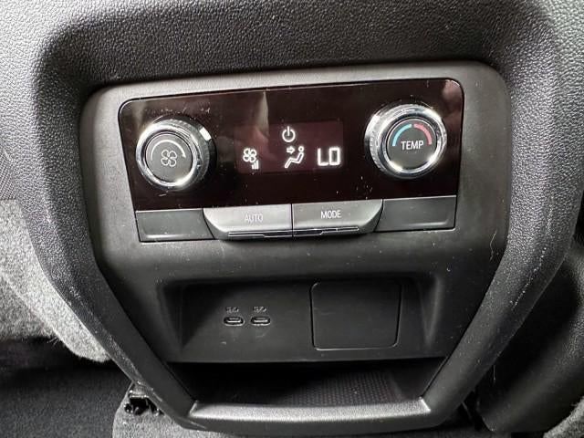 2024 Chevrolet Traverse LS w/2LS