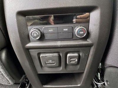 2023 Chevrolet Traverse AWD 2LT