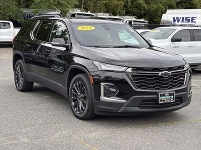 2023 Chevrolet Traverse AWD 2LT