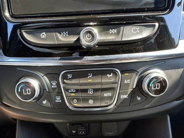 2023 Chevrolet Traverse AWD 2LT
