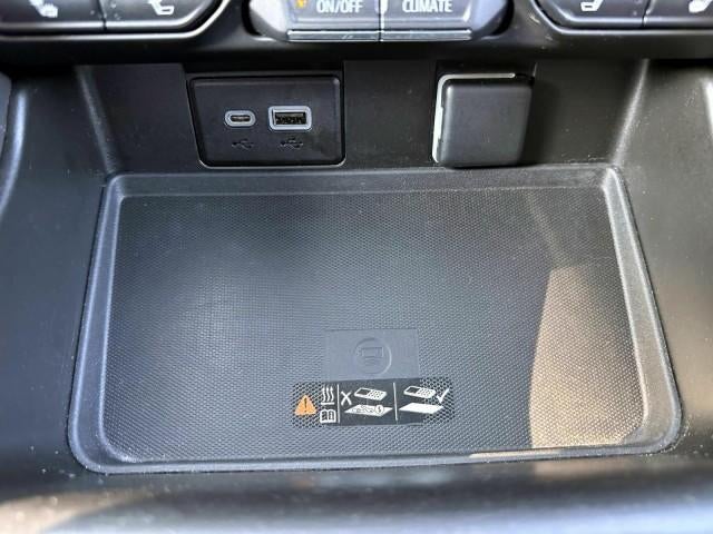 2022 Chevrolet Suburban 4WD LT