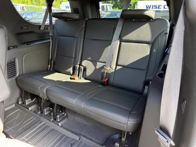 2022 Chevrolet Suburban 4WD LT
