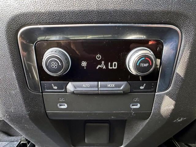 2022 Chevrolet Suburban 4WD LT