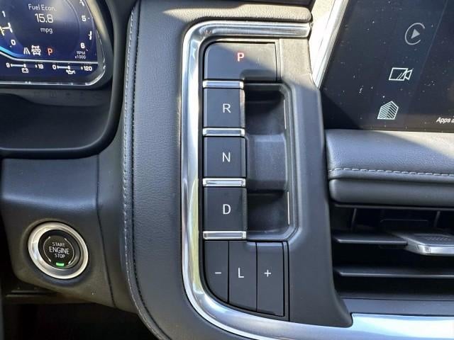 2022 Chevrolet Suburban 4WD LT