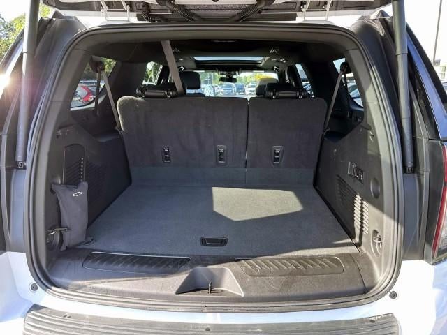 2022 Chevrolet Suburban 4WD LT