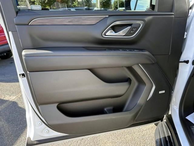 2022 Chevrolet Suburban 4WD LT