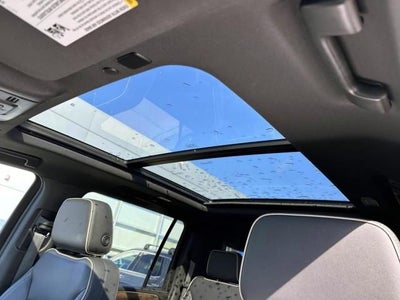 2023 Chevrolet Suburban 4WD Premier