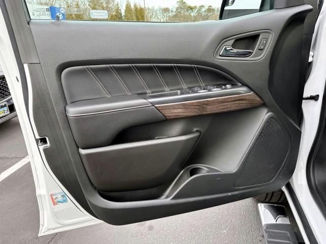 2022 GMC Canyon Crew Cab Short Box 4-Wheel Drive Denali