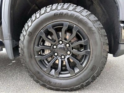 2023 GMC Sierra 1500 Crew Cab Short Box 4-Wheel Drive AT4
