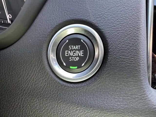 2023 Cadillac XT4 AWD 4dr Premium Luxury