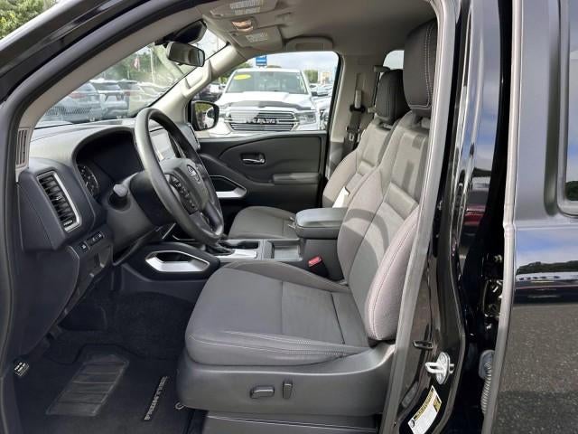 2022 Nissan Frontier Crew Cab 4x4 SV Auto