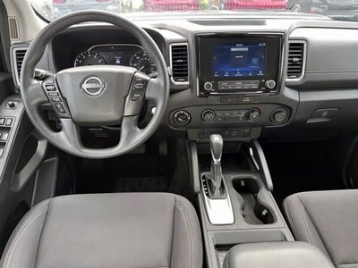 2022 Nissan Frontier Crew Cab 4x4 SV Auto