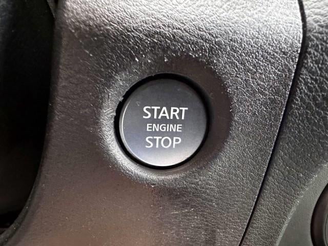 2022 Nissan Frontier Crew Cab 4x4 SV Auto