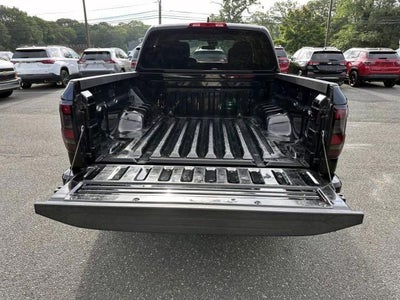 2022 Nissan Frontier Crew Cab 4x4 SV Auto
