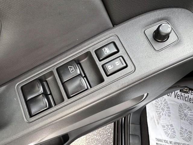 2022 Nissan Frontier Crew Cab 4x4 SV Auto