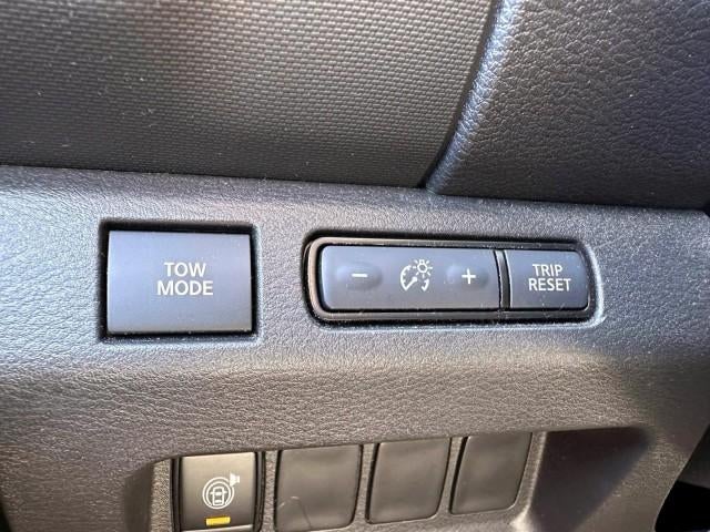 2024 Nissan Frontier Crew Cab 4x4 PRO-4X
