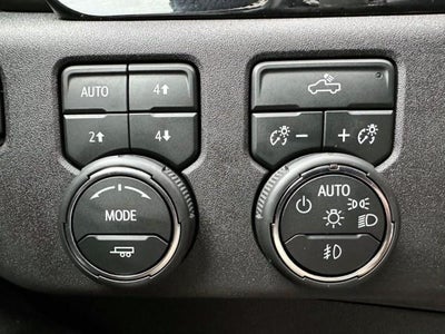 2022 Chevrolet Silverado 1500 Crew Cab Short Box 4-Wheel Drive RST