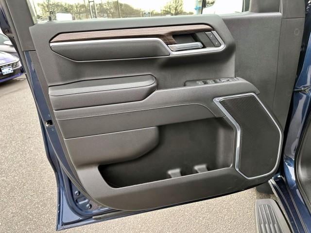 2022 Chevrolet Silverado 1500 Crew Cab Short Box 4-Wheel Drive RST