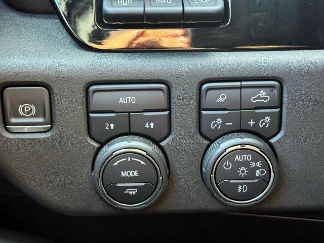 2022 Chevrolet Silverado 1500 Crew Cab Short Box 4-Wheel Drive LTZ