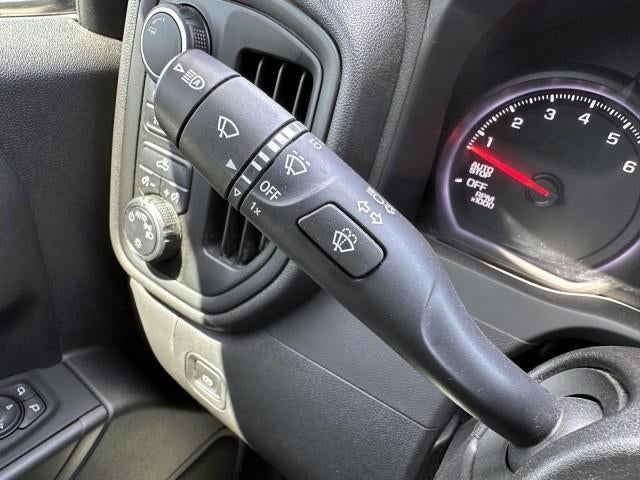 2022 Chevrolet Silverado 1500 Crew Cab Short Box 4-Wheel Drive Custom Trail Boss