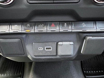 2022 Chevrolet Silverado 1500 Crew Cab Short Box 4-Wheel Drive Custom Trail Boss