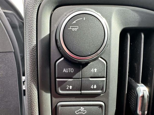 2023 Chevrolet Silverado 1500 Crew Cab Short Box 4-Wheel Drive Custom Trail Boss