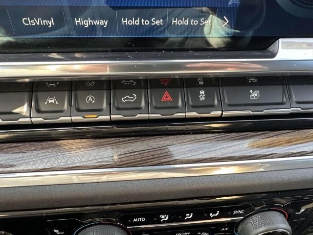 2024 Chevrolet Silverado 1500 Crew Cab Short Box 4-Wheel Drive LT 2FL