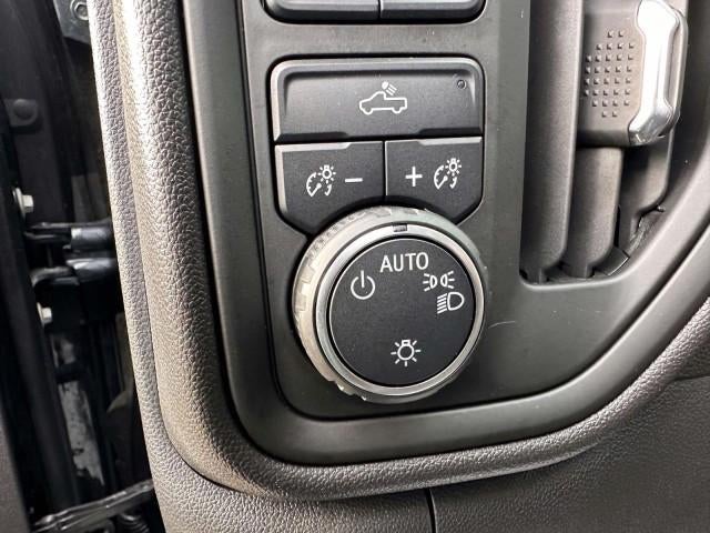 2020 Chevrolet Silverado 1500 Crew Cab Short Box 4-Wheel Drive Custom