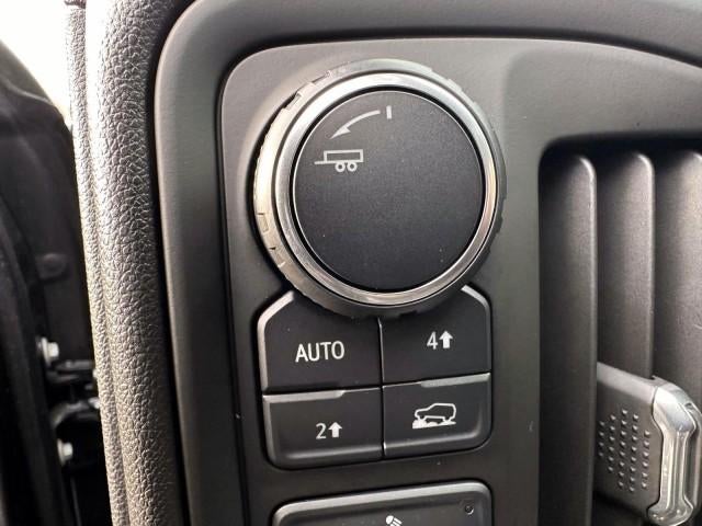 2020 Chevrolet Silverado 1500 Crew Cab Short Box 4-Wheel Drive Custom