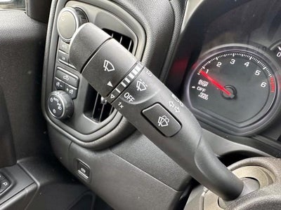 2020 Chevrolet Silverado 1500 Crew Cab Short Box 4-Wheel Drive Custom