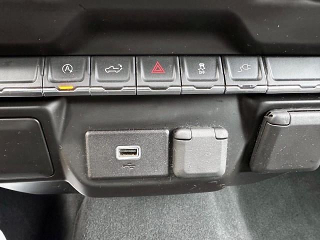 2020 Chevrolet Silverado 1500 Crew Cab Short Box 4-Wheel Drive Custom