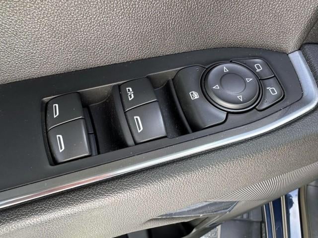 2022 Chevrolet Silverado 1500 Crew Cab Standard Box 4-Wheel Drive LT Trail Boss