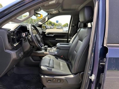 2022 Chevrolet Silverado 1500 Crew Cab Standard Box 4-Wheel Drive LT Trail Boss