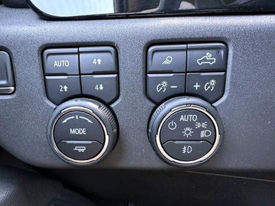 2023 Chevrolet Silverado 1500 Crew Cab Short Box 4-Wheel Drive LT Trail Boss