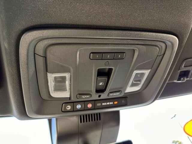 2022 Chevrolet Silverado 1500 Crew Cab Short Box 4-Wheel Drive ZR2