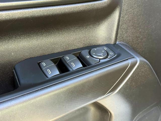 2024 GMC Sierra 1500 Crew Cab Short Box 4-Wheel Drive Pro